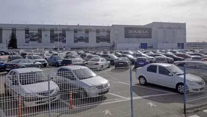 Dacia încetinește la Mioveni, iar Adrian Sandu cere stabilitate pentru industria auto